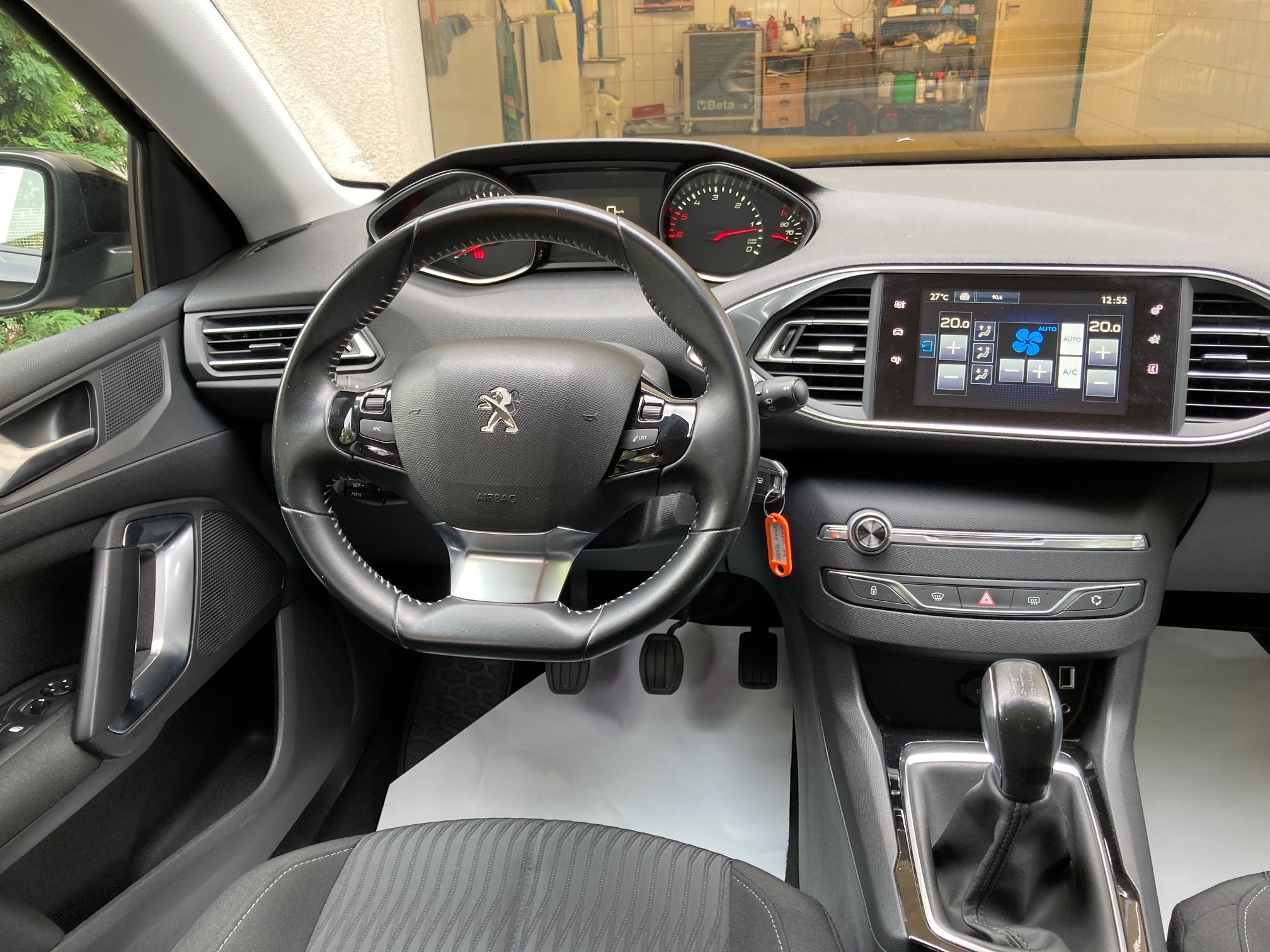 Peugeot 308 Sw 1 6 Bluehdi Access 16 07 Hasznaltautokereskedes Pecs Eu Auto Kft