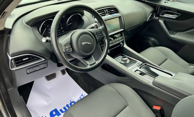 Jaguar F-Pace 2.0 i4D Pure AWD (2018. 10)