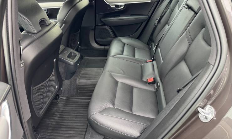 Volvo V90 2.0 B4 MHEV Plus Dark Geartronic (2023. 03)