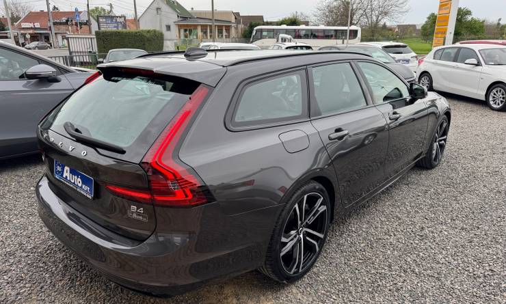 Volvo V90 2.0 B4 MHEV Plus Dark Geartronic (2023. 03)