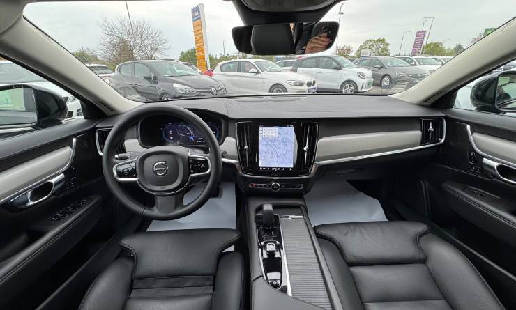 Volvo V90 2.0 B4 MHEV Plus Dark Geartronic (2023. 03)