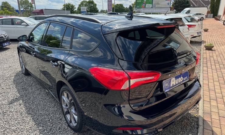 Ford Focus 1.0 EcoBoost mHEV ST-Line X (2021. 10)