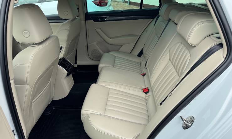 Skoda Superb 2.0 TDI SCR Style DSG combi (2021. 03)