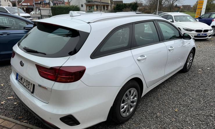 Kia Ceed SW 1.6 CRDI HP Hybrid Bronze (2021. 07)