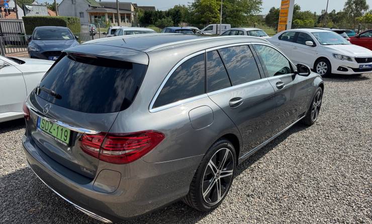 Mercedes-Benz C 300 T e EQ Power 9G-Tronic (2020. 04)