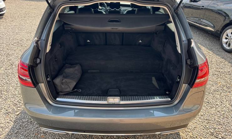 Mercedes-Benz C 300 T e EQ Power 9G-Tronic (2020. 04)