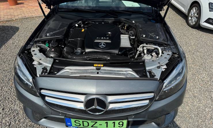 Mercedes-Benz C 300 T e EQ Power 9G-Tronic (2020. 04)