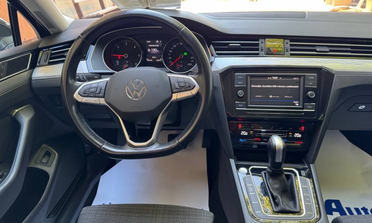 Volkswagen Passat Variant 2.0 TDI SCR Business DSG (2021. 02)