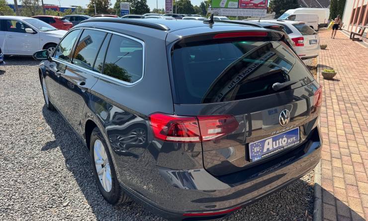 Volkswagen Passat Variant 2.0 TDI SCR Business DSG (2021. 02)