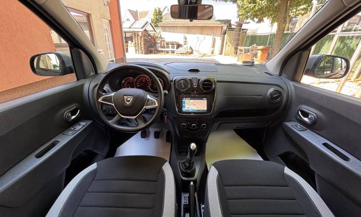 Dacia Lodgy 1.5 Blue dCi Stepway (2022. 05)