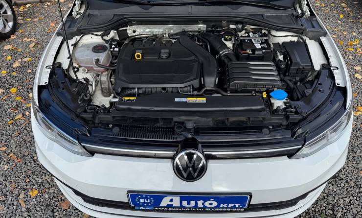 Volkswagen Golf VIII Variant 1.5 TSi ACT Life (2022. 08)