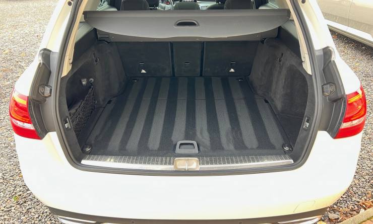 Mercedes-Benz C 220 T d 4Matic 9G-Tronic (2018. 05)