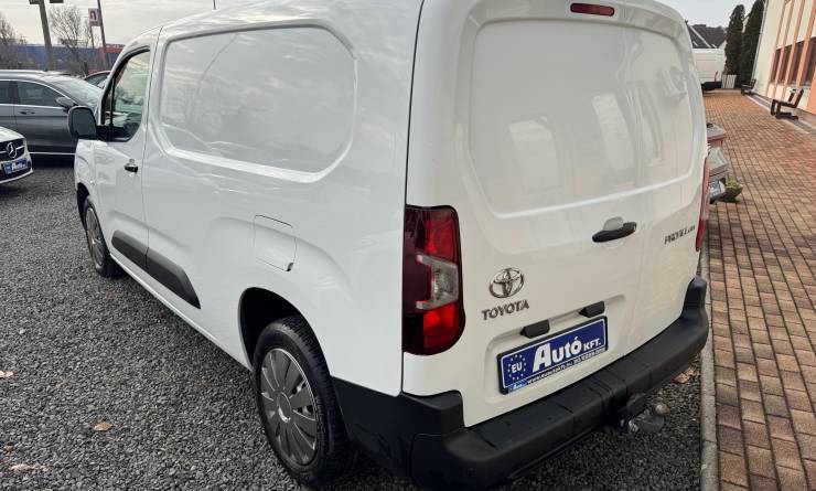 Toyota Proace City 1.5D Active Smart Cargo L2H1 (2022. 04)