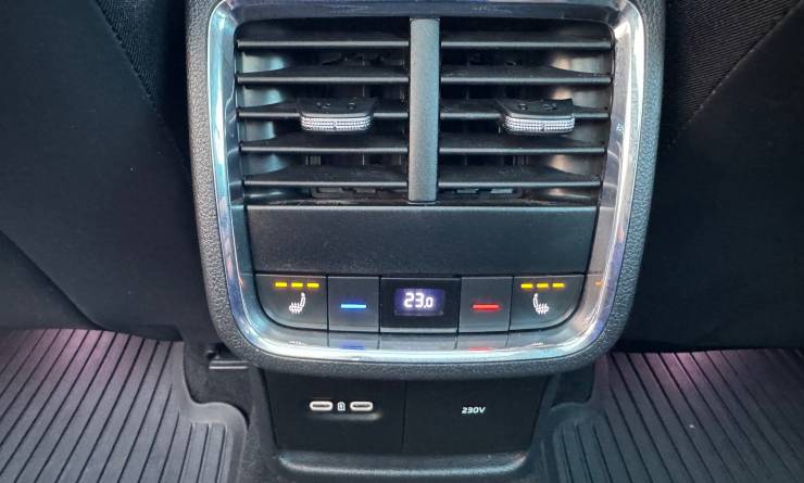 Skoda Octavia Combi 2.0 TDi SCR Style DSG 4x4 (2022. 01)