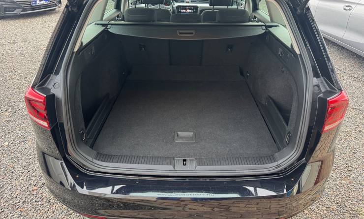 Volkswagen Passat variant 2.0 TDI SCR Business DSG (2020. 11)