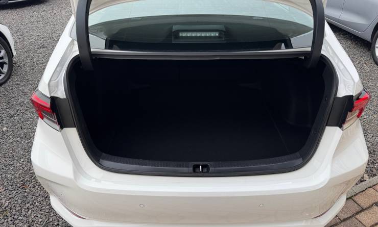 Toyota Corolla Sedan 1.8 Hybrid Comfort Business e-CVT (2022. 11)