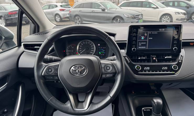 Toyota Corolla Sedan 1.8 Hybrid Comfort Business e-CVT (2022. 11)
