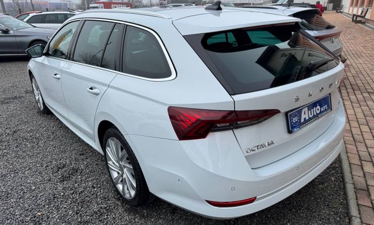 Skoda Octavia Combi 2.0 TDi SCR Style DSG 4x4 (2022. 01)