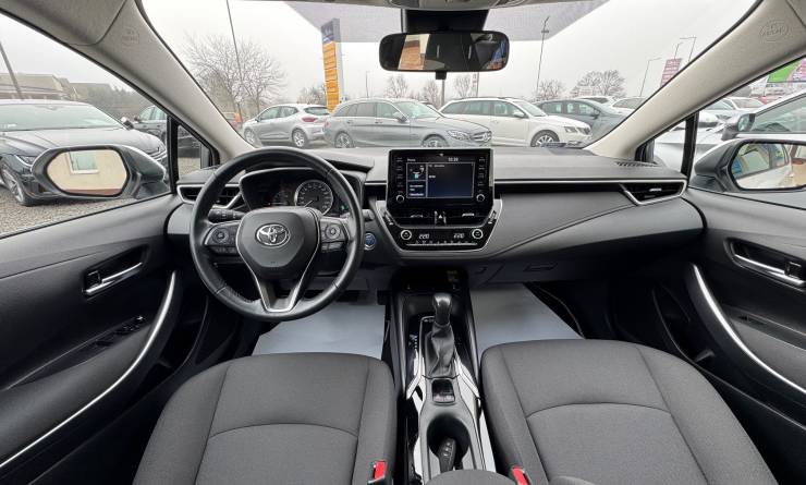 Toyota Corolla sedan 1.8 Hybrid Active e-CVT (2020. 12)