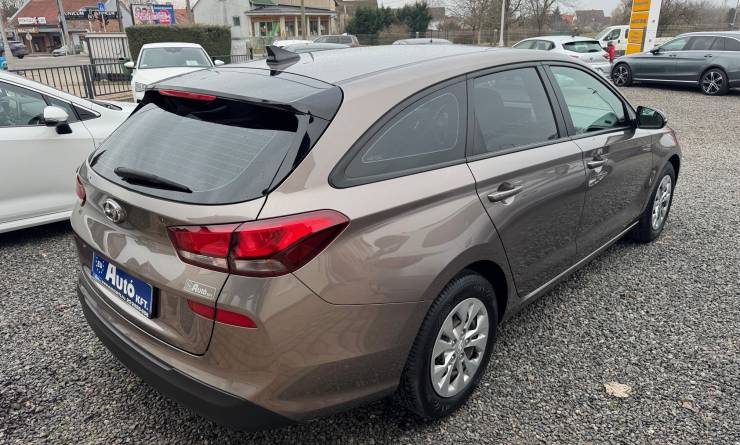 Hyundai I30 1.5 T-GDi Life MHEV (2021. 03)