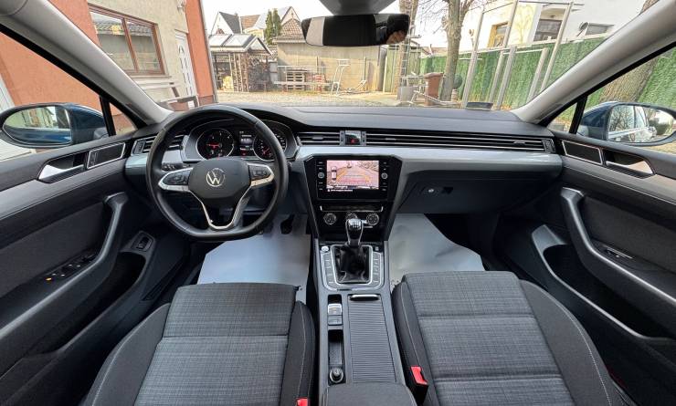 Volkswagen Passat 2.0 TDI SCR Business (2021. 04)