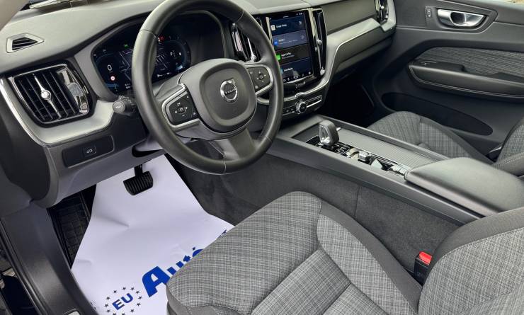 Volvo XC60 2.0 B4D Core AWD MHEV (2022. 11)
