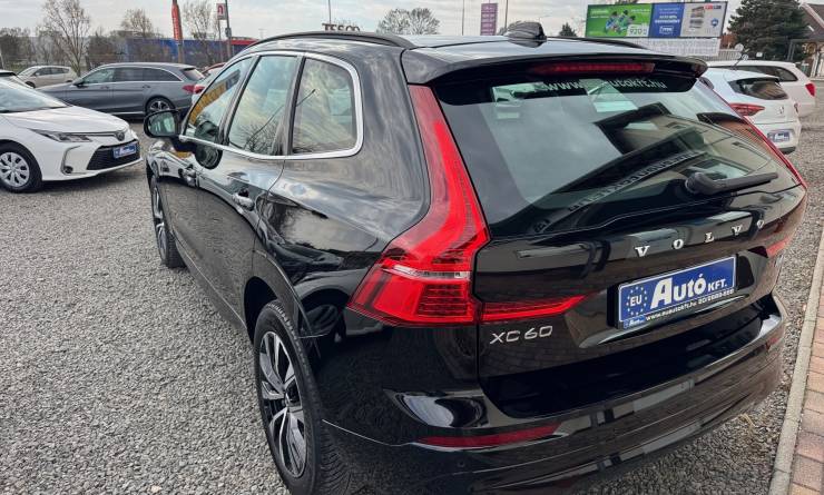 Volvo XC60 2.0 B4D Core AWD MHEV (2022. 11)