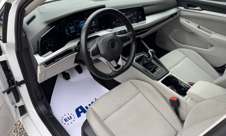 Volkswagen Golf VIII Varinat 2.0 TDi Life (2022. 02)