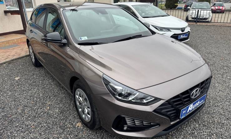 Hyundai I30 1.5 T-GDi Life MHEV (2021. 03)
