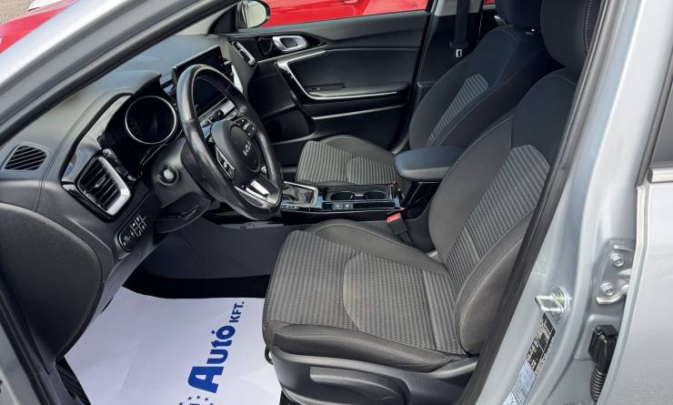 Kia Cee'd SW 1.5 T-GDi Gold DCT (2023. 05)