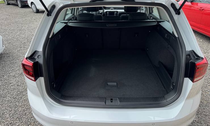 Volkswagen Passat 2.0 TDI SCR Business DSG (2023. 03)