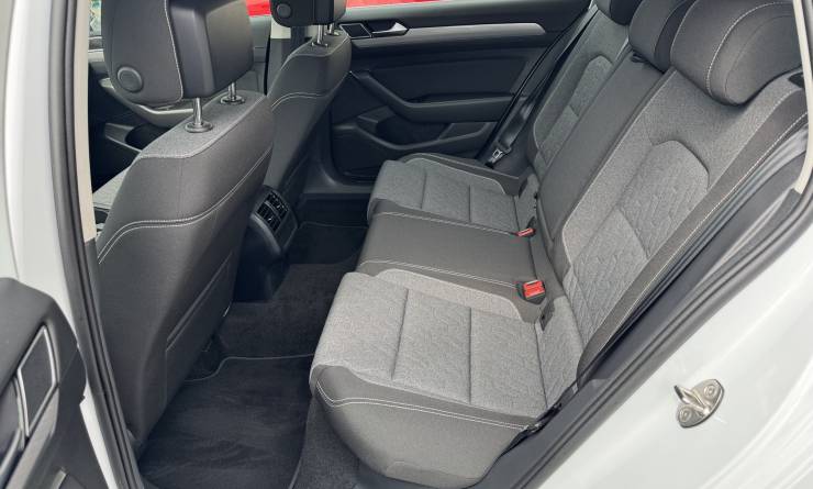 Volkswagen Passat 2.0 TDI SCR Business DSG (2023. 03)