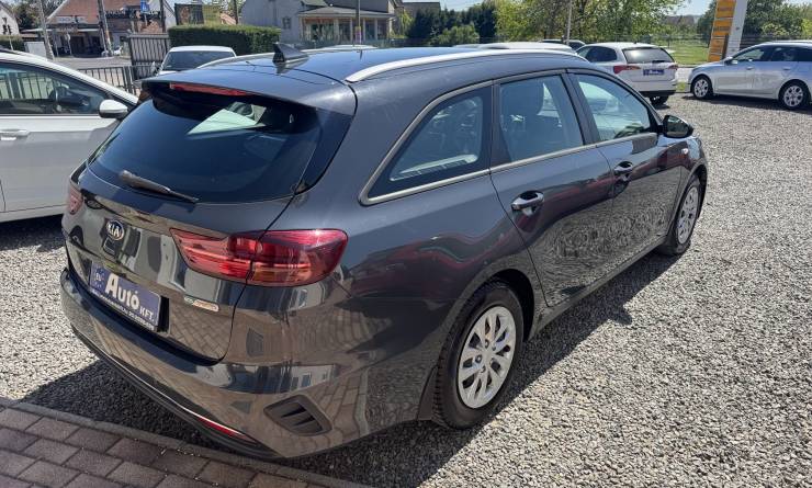 Kia CEED SW 1.6 CRDi MHEV Silver (2021. 10)