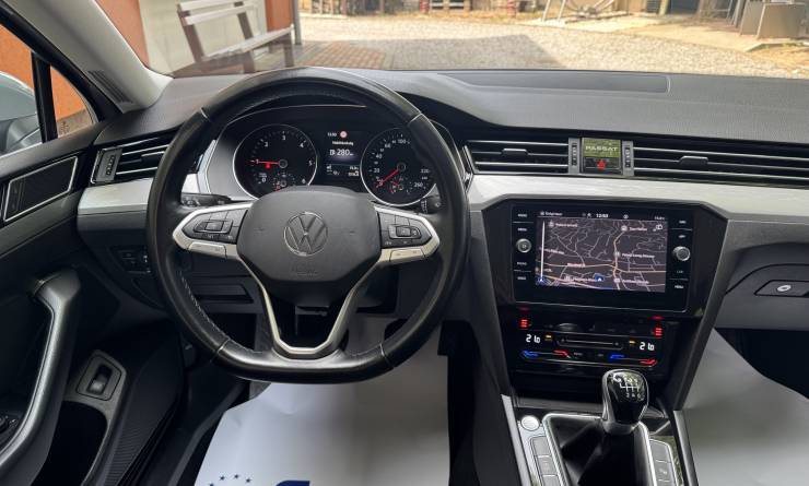Volkswagen Passat Variant 2.0 TDi SCR Business (2023. 03)