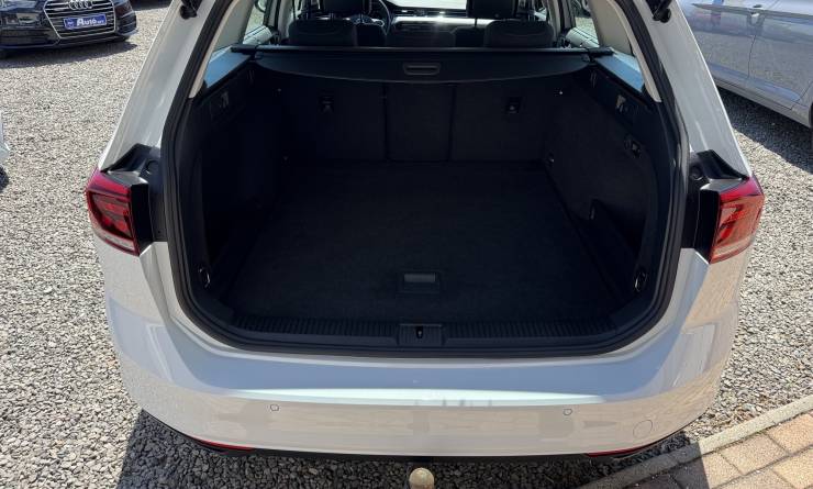Volkswagen Passat Variant 1.5 TSi ACT Business (2022. 07)