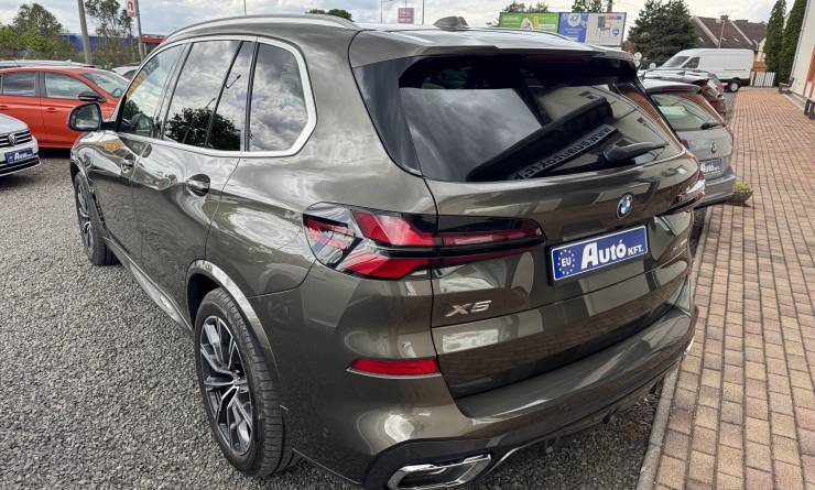 BMW X5 xDrive 50e (2024. 10)