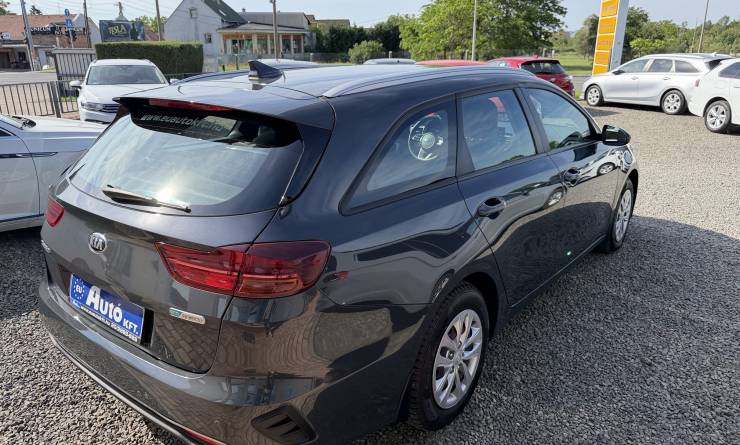 Kia CEED SW 1.6 CRDi MHEV Silver (2021. 10)