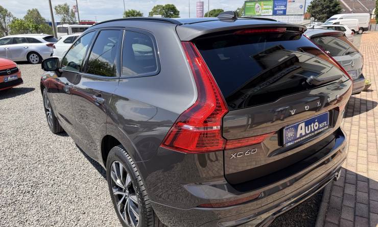 Volvo XC60 2.0 B4 MHEV Plus Dark AWD (2023. 05)