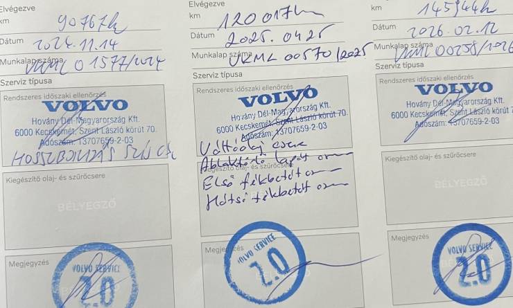 Volvo XC60 2.0 B4 MHEV Plus Dark AWD (2023. 05)