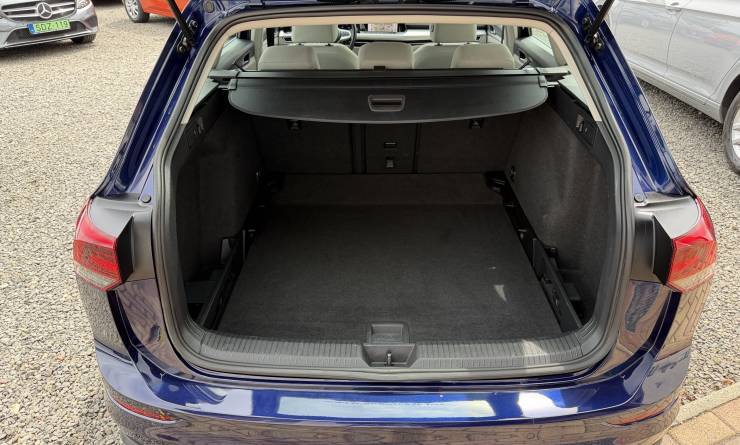 Volkswagen Golf VIII Variant 2.0 TDi SCR Life (2022. 03)