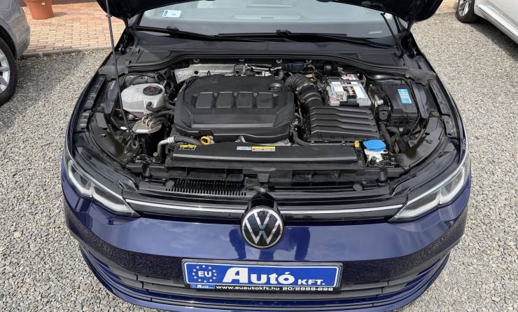 Volkswagen Golf VIII Variant 2.0 TDi SCR Life (2022. 03)