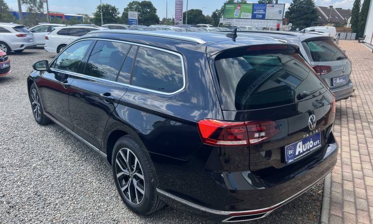 Volkswagen Passat Variant 2.0 TDi SCR Elegance DSG (2021. 04)