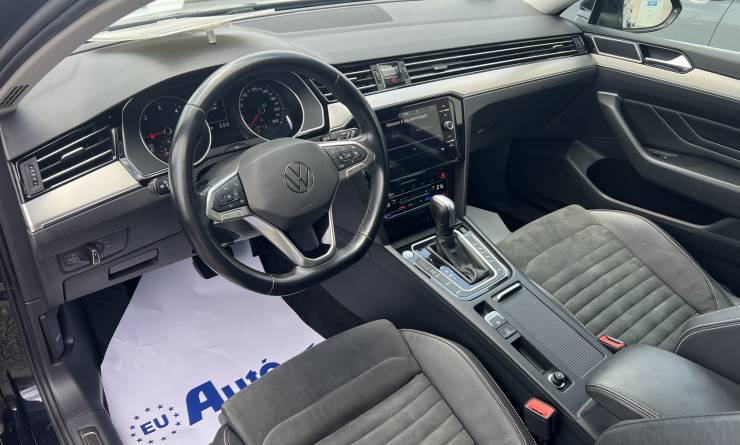 Volkswagen Passat Variant 2.0 TDi SCR Elegance DSG (2021. 04)