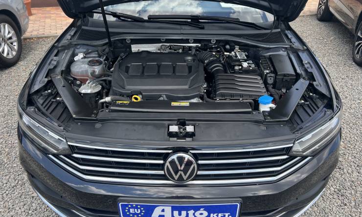 Volkswagen Passat Variant 2.0 TDi SCR Elegance DSG (2021. 04)