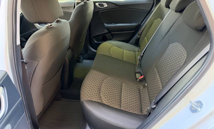 Kia Ceed SW 1.5T-GDI Silver (2023. 12)