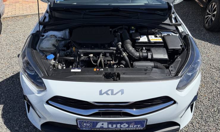 Kia Ceed SW 1.5T-GDI Silver (2023. 12)