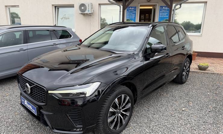 Volvo XC60 B4 MHEV Ultimate Dark AWD (2023. 01)