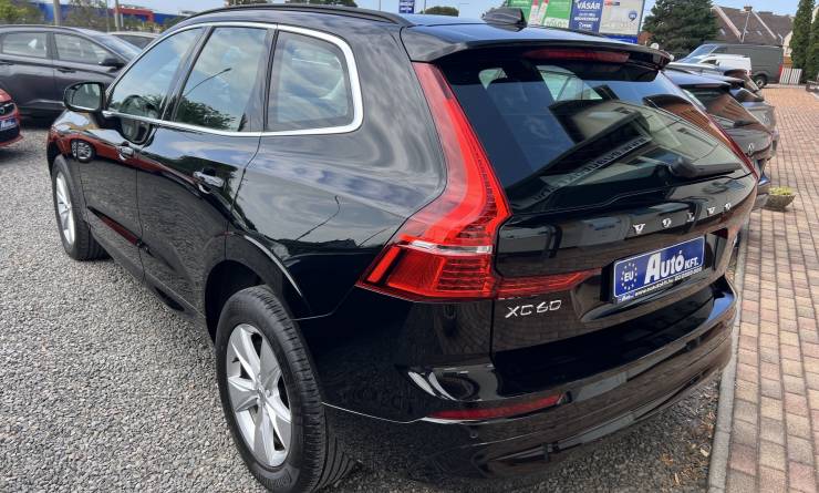 Volvo XC60 B4 MHEV Core (2022. 06)
