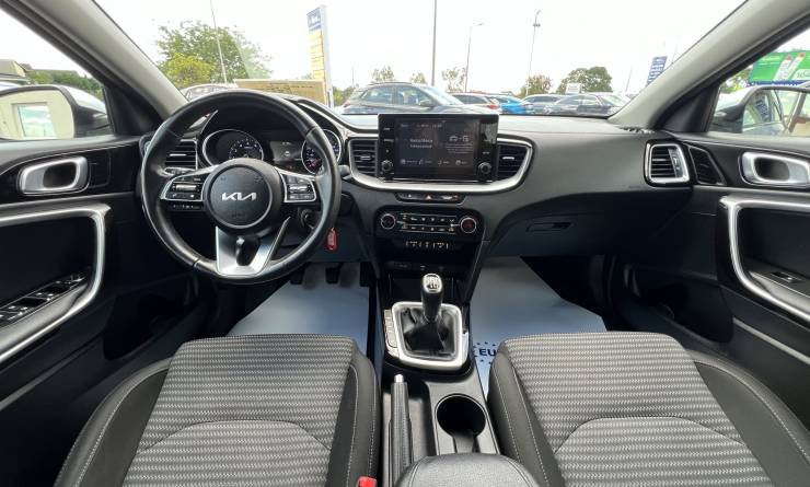 Kia Ceed SW 1.5T-GDi Gold (2022. 12)