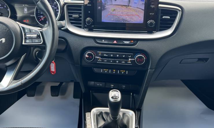 Kia Ceed SW 1.5T-GDi Gold (2022. 12)
